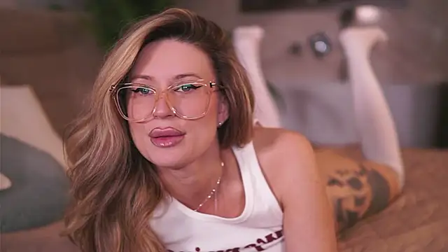 AvaMaddisson online show from 03-11-26, 04:29