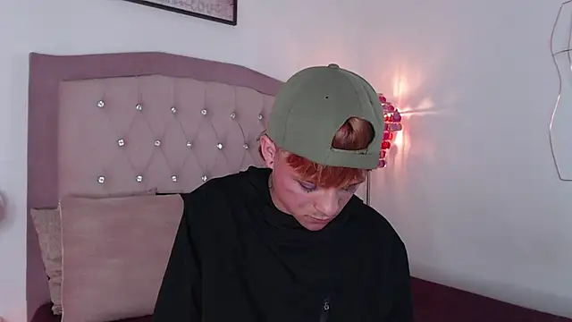 LextterAzak online show from 11-07-25, 02:39