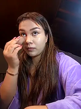 Snapshot of Scarlett_fox__ chatting on 10-26-25, 03:01 Scarlett fox online show from 10-26-25, 03:01