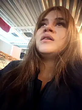 Snapshot of Scarlett_fox__ chatting on 02-14-26, 02:19 Scarlett fox online show from 02-14-26, 02:19