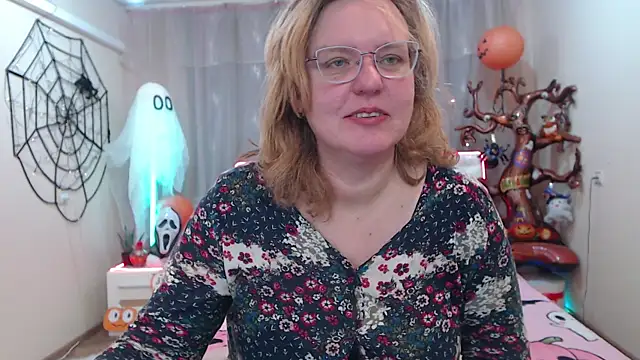 VestaWoody online show from 11-03-25, 07:09