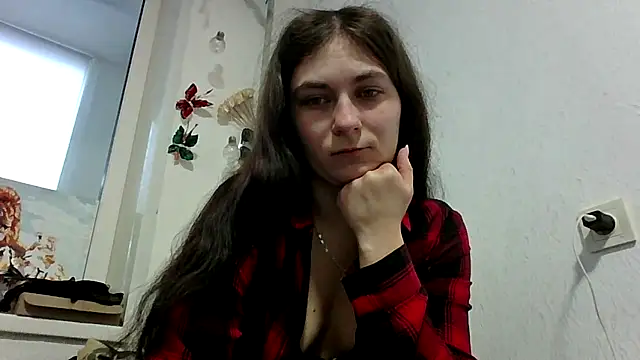 Snapshot of Twolatte1520 chatting on 03-06-26, 10:45 Twolatte1520 online show from 03-06-26, 10:45