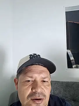 Snapshot of lady_and_charly chatting on 11-12-25, 03:18 lady and charly online show from 11-12-25, 03:18