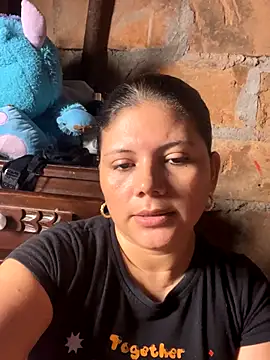 Snapshot of lady_and_charly chatting on 11-20-25, 02:01 lady and charly online show from 11-20-25, 02:01