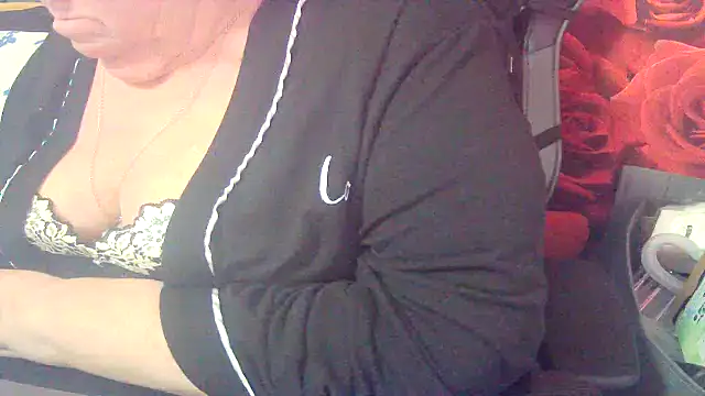 Playful MILF Demi online show from 03-09-26, 12:42