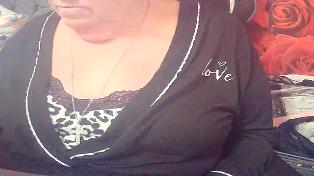 Playful MILF Demi online show from 03-25-26, 09:21