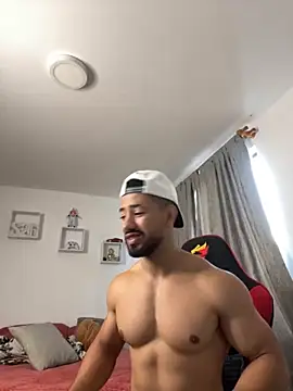 Ezzio Scolaro online show from 11-27-25, 12:29