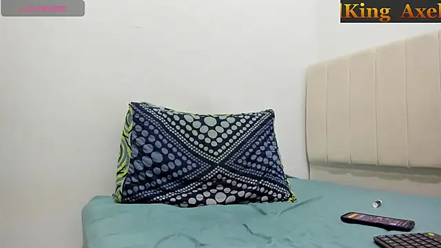 Snapshot of _axelking_ chatting on 07-26-26, 02:20 axelking online show from 07-26-26, 02:20