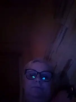 NieMaJazdyBezGwiazdy7883 online show from 11-28-25, 11:40