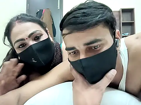 horny milf couple online show from 10-30-25, 06:41