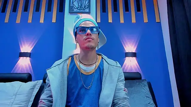 Snapshot of imsammytop chatting on 10-30-25, 11:11 imsammytop online show from 10-30-25, 11:11