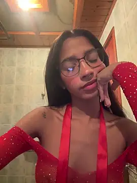 ScarletEvanss  online show from 04-28-26, 11:04