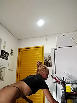 Helenoir online show from 07-12-26, 03:03