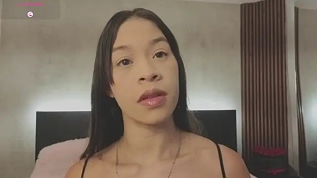kimhilton  online show from 06-18-26, 03:51