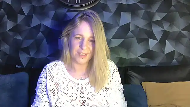 Snapshot of Delichieuse5 chatting on 03-30-26, 07:48 Delichieuse5 online show from 03-30-26, 07:48