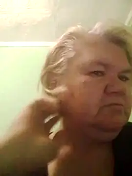 LusiyaGold5 online show from 11-04-25, 10:42