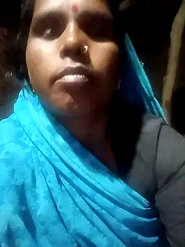 Snapshot of Janvi_tv chatting on 10-20-25, 04:18 Janvi tv online show from 10-20-25, 04:18
