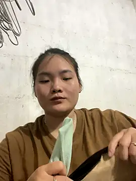 Snapshot of Beautiful-light22 chatting on 10-05-25, 04:16 Beautiful-light22 online show from 10-05-25, 04:16