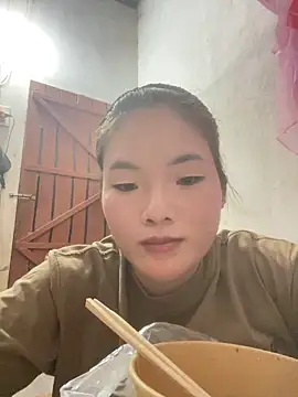Snapshot of Beautiful-light22 chatting on 10-12-25, 03:55 Beautiful-light22 online show from 10-12-25, 03:55
