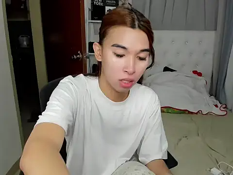 Yourdreamgoddess online show from 01-06-26, 06:00