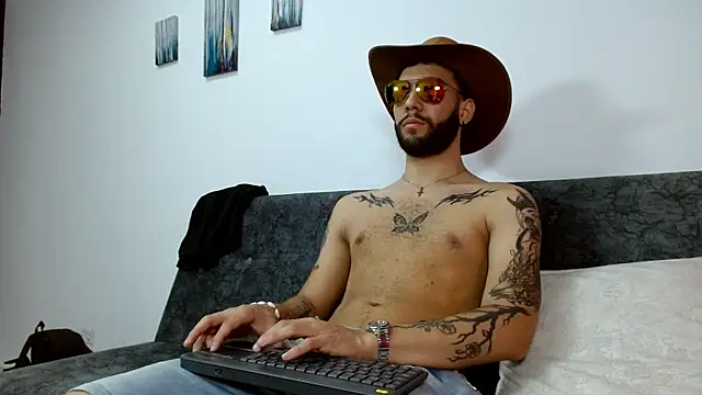 Snapshot of angel_kyrozz chatting on 10-29-25, 07:26 angel kyrozz online show from 10-29-25, 07:26