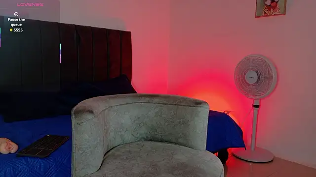 Snapshot of angel_kyrozz chatting on 02-25-26, 06:39 angel kyrozz online show from 02-25-26, 06:39