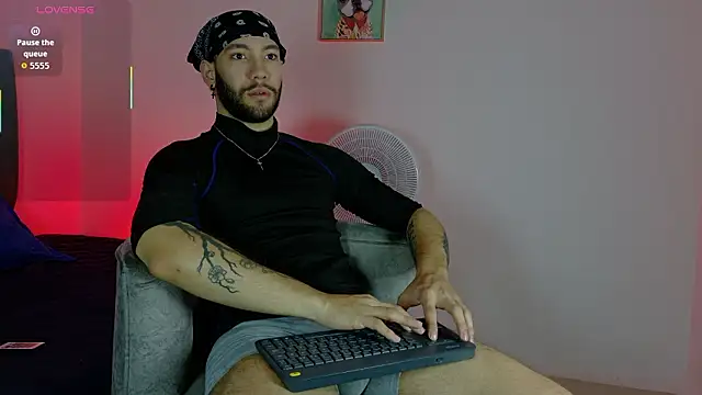 Snapshot of angel_kyrozz chatting on 03-14-26, 07:08 angel kyrozz online show from 03-14-26, 07:08