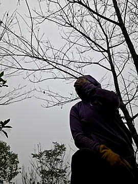 miomio-12 online show from 10-31-25, 09:32