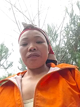 miomio-12 online show from 11-09-25, 09:40