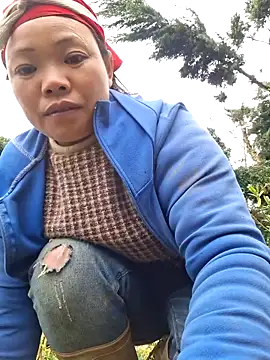 miomio-12 online show from 11-21-25, 01:37