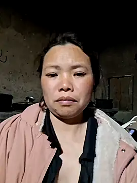 miomio-12 online show from 03-18-26, 02:42