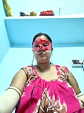Snapshot of misti02 chatting on 10-17-25, 12:01 misti02 online show from 10-17-25, 12:01