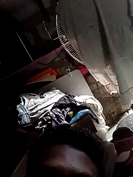 Snapshot of hemcrazy chatting on 10-06-25, 05:49 hemcrazy online show from 10-06-25, 05:49