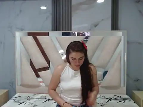Snapshot of sherycossio202cl chatting on 10-19-25, 03:18 sherycossio202cl online show from 10-19-25, 03:18