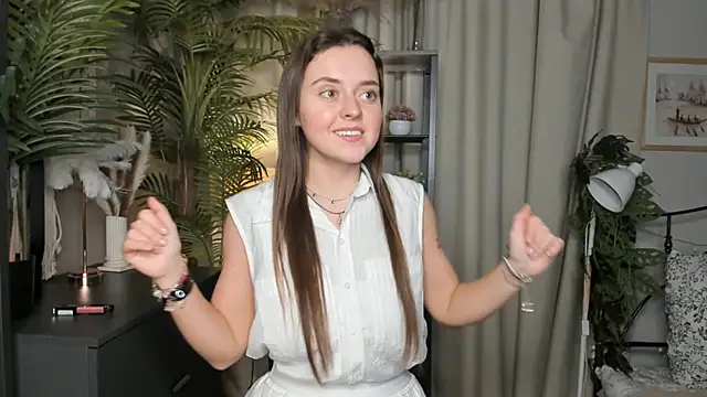 Snapshot of ThelmaJusto chatting on 10-25-25, 02:02 ThelmaJusto online show from 10-25-25, 02:02