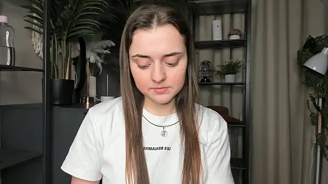 Snapshot of ThelmaJusto chatting on 11-20-25, 05:12 ThelmaJusto online show from 11-20-25, 05:12