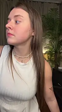 Snapshot of ThelmaJusto chatting on 03-09-26, 04:11 ThelmaJusto online show from 03-09-26, 04:11