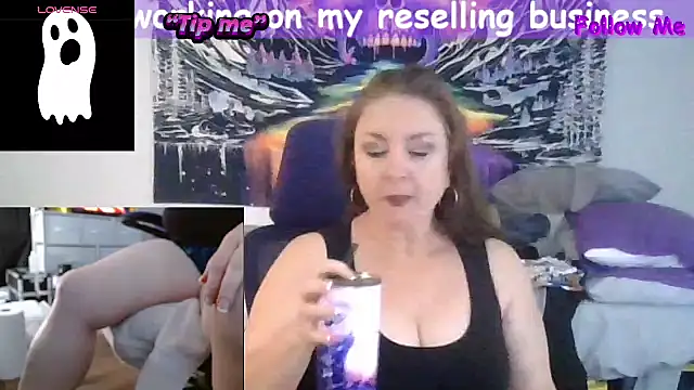SuzieReigns1 online show from 10-16-25, 09:05