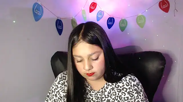 Snapshot of KOREN_JALAA chatting on 12-21-24, 01:04 KOREN JALAA online show from 12-21-24, 01:04