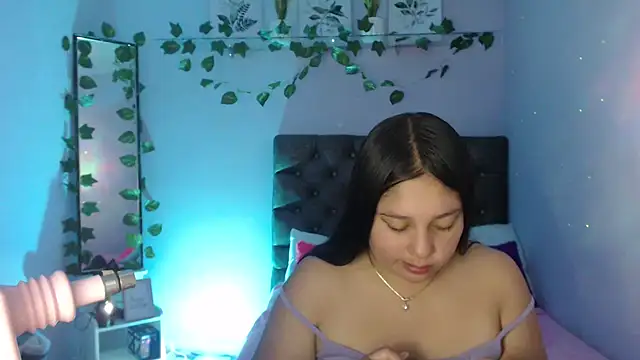 Snapshot of KOREN_JALAA chatting on 01-21-25, 04:58 KOREN JALAA online show from 01-21-25, 04:58