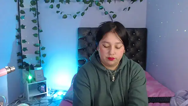 Snapshot of KOREN_JALAA chatting on 02-06-25, 12:54 KOREN JALAA online show from 02-06-25, 12:54