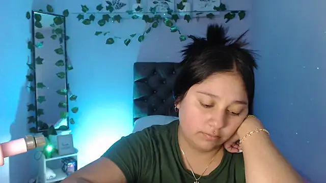 Snapshot of KOREN_JALAA chatting on 02-11-25, 05:50 KOREN JALAA online show from 02-11-25, 05:50