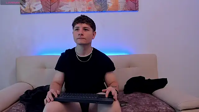 Leoo Miller online show from 10-21-25, 08:20