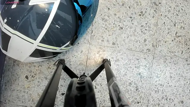 Leoo Miller online show from 11-09-25, 04:33