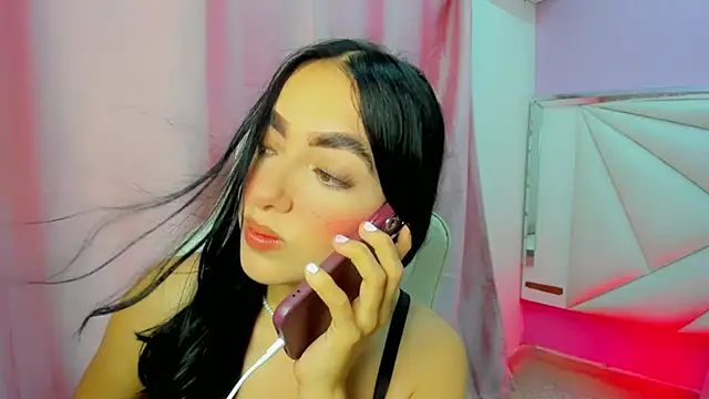 Snapshot of cielooo_ chatting on 12-15-25, 08:35 cielooo online show from 12-15-25, 08:35