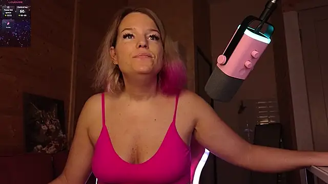 Lady Shine online show from 06-16-26, 04:31