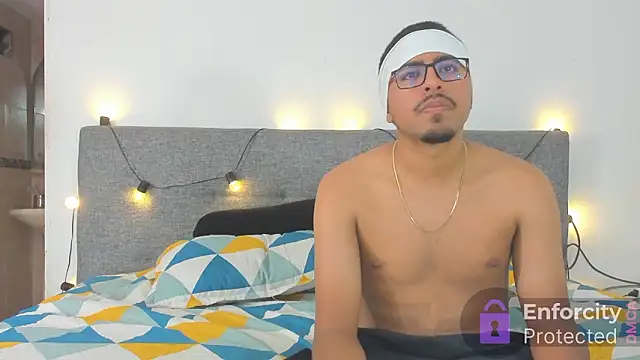 Sexy Couple Xx online show from 03-14-26, 03:45