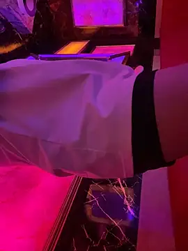 Snapshot of TampiZii chatting on 10-11-25, 12:36 TampiZii online show from 10-11-25, 12:36