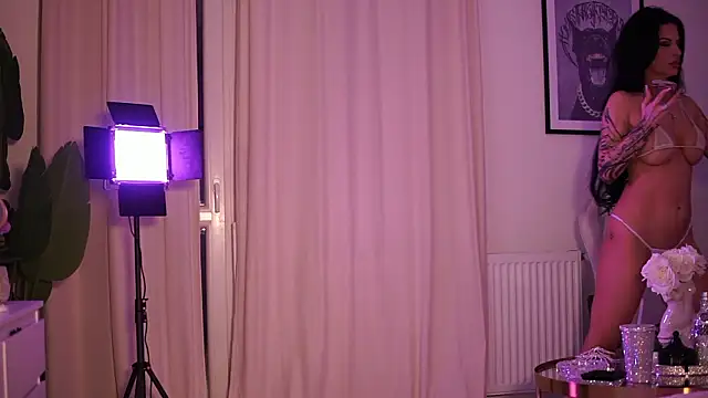 GiaInked online show from 03-04-26, 03:34