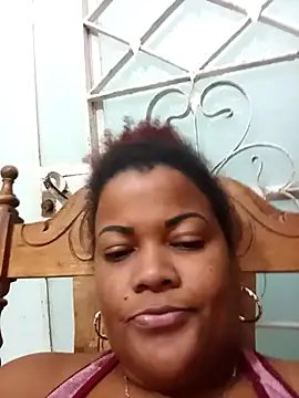 Snapshot of Cubanita34 chatting on 10-17-25, 05:54 Cubanita34 online show from 10-17-25, 05:54